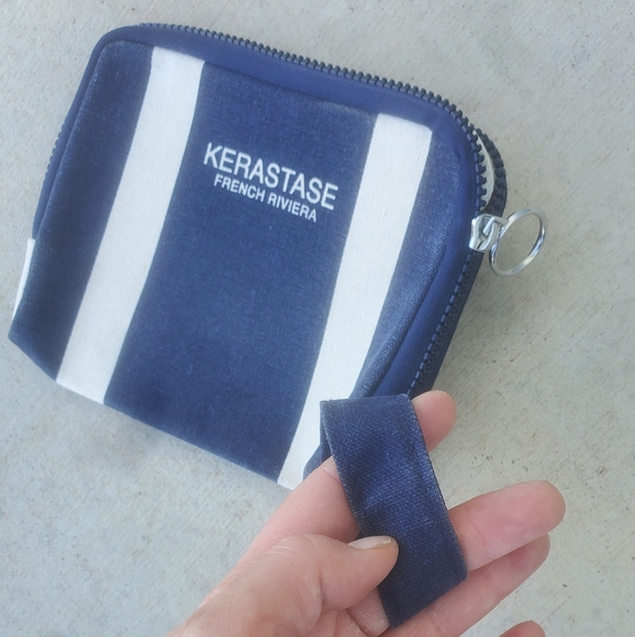 Kérastase Paris French Riviera Bag. - Picture 5 of 14